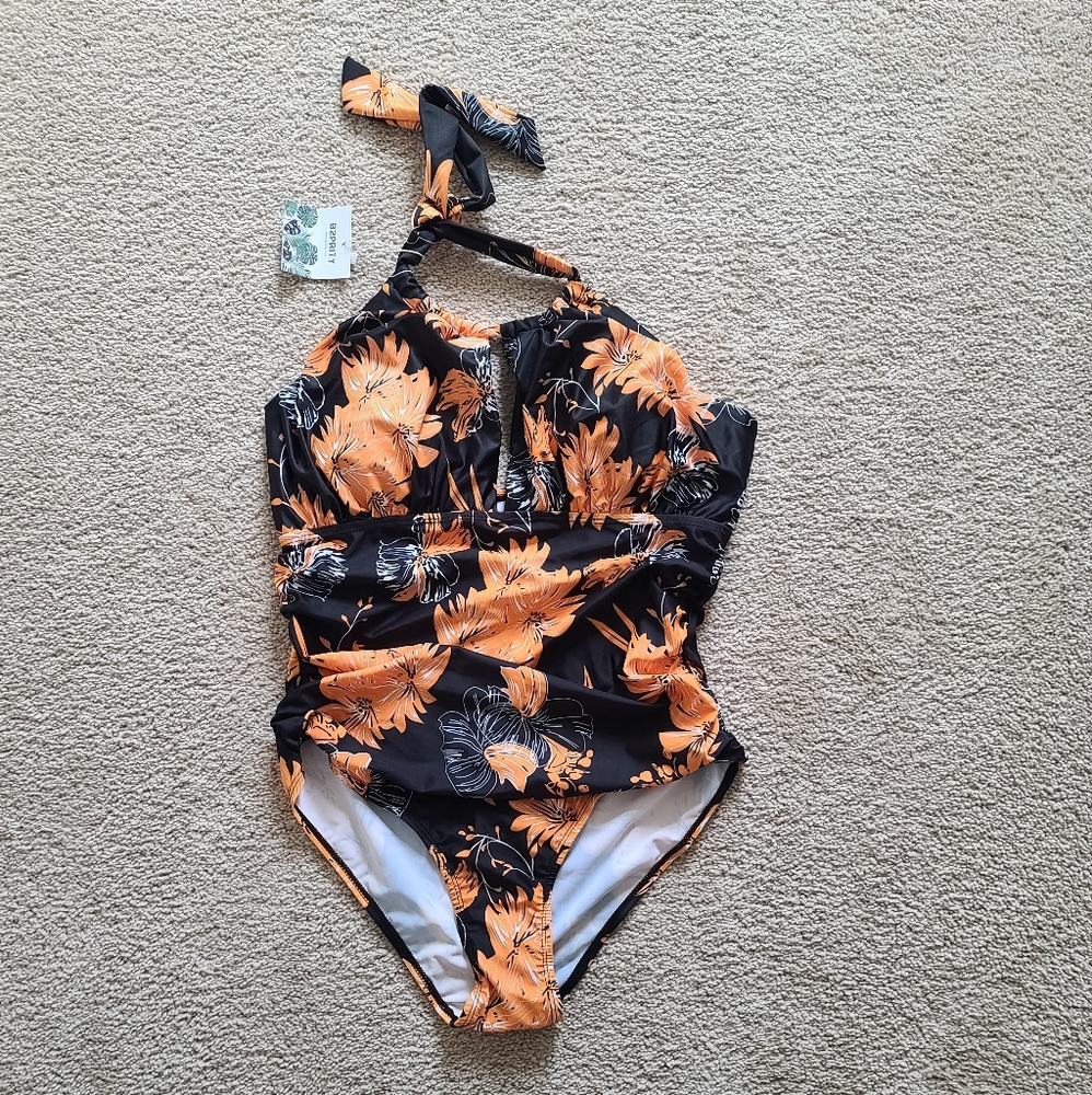 Size L one piece swim